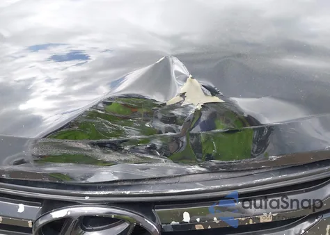 2015 Hyundai Santa Fe Sport 2.4L z USA, uszkodzony, nr VIN 5XYZTDLB6FG234181